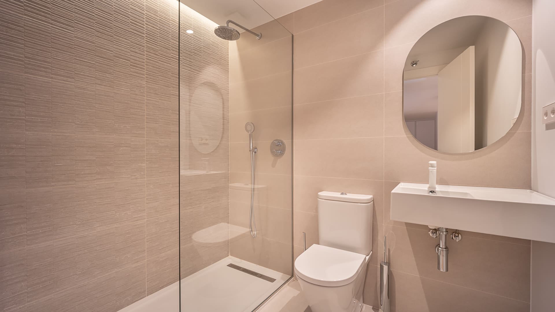 02. guest bathroom