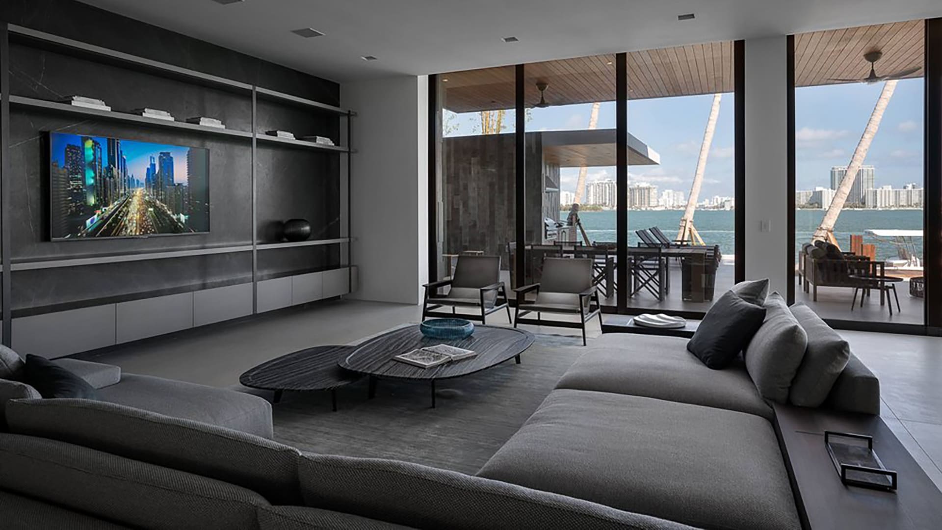 07. living area